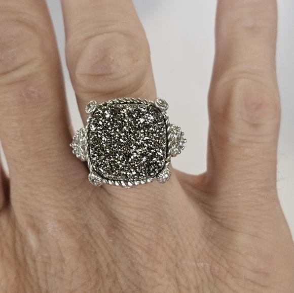 Genuine Judith Ripka Druzy Quartz Ring in Sterling Silver Size 7! - Picture 6 of 7